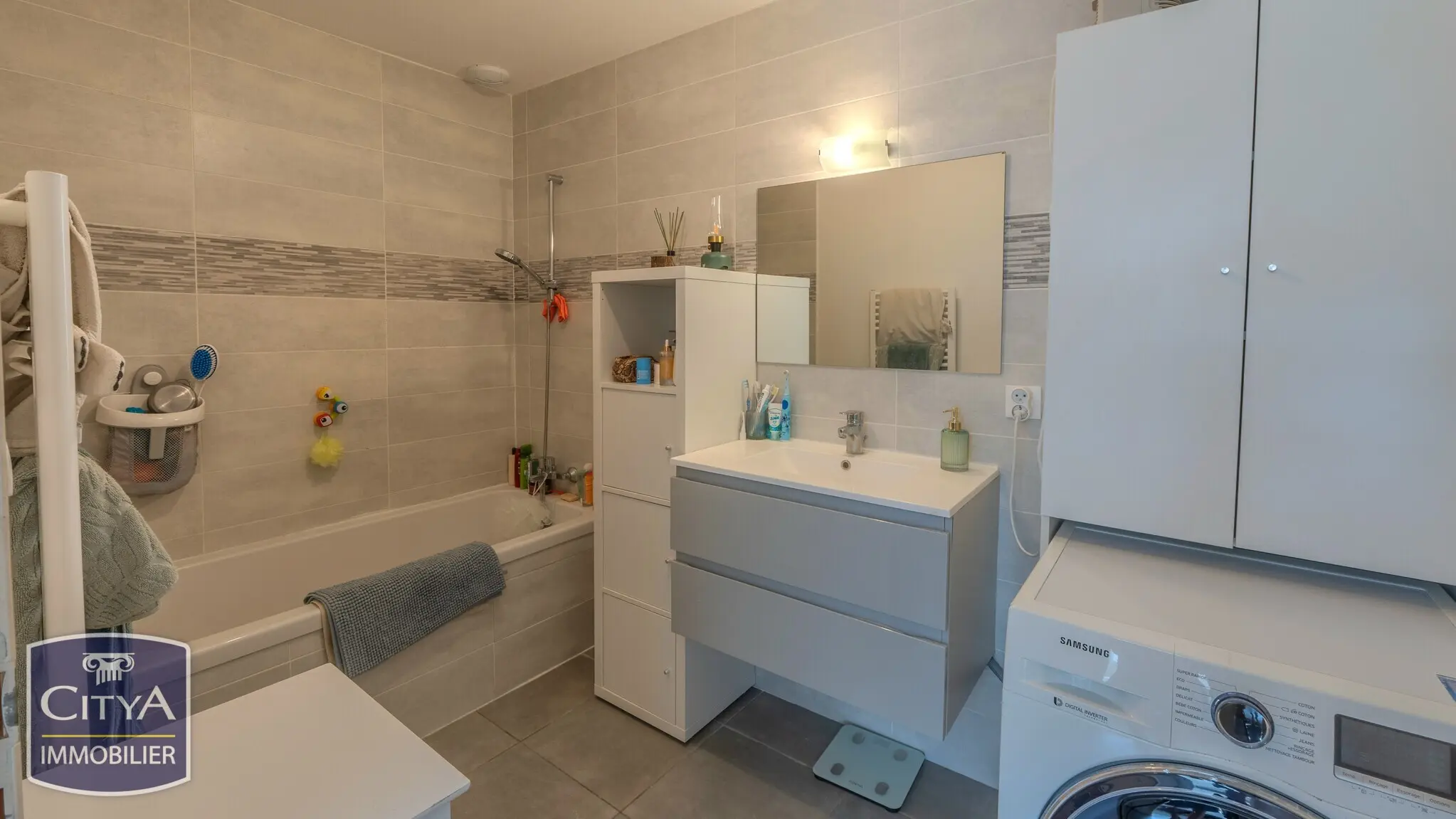 Photo 9 Immeuble 145m²