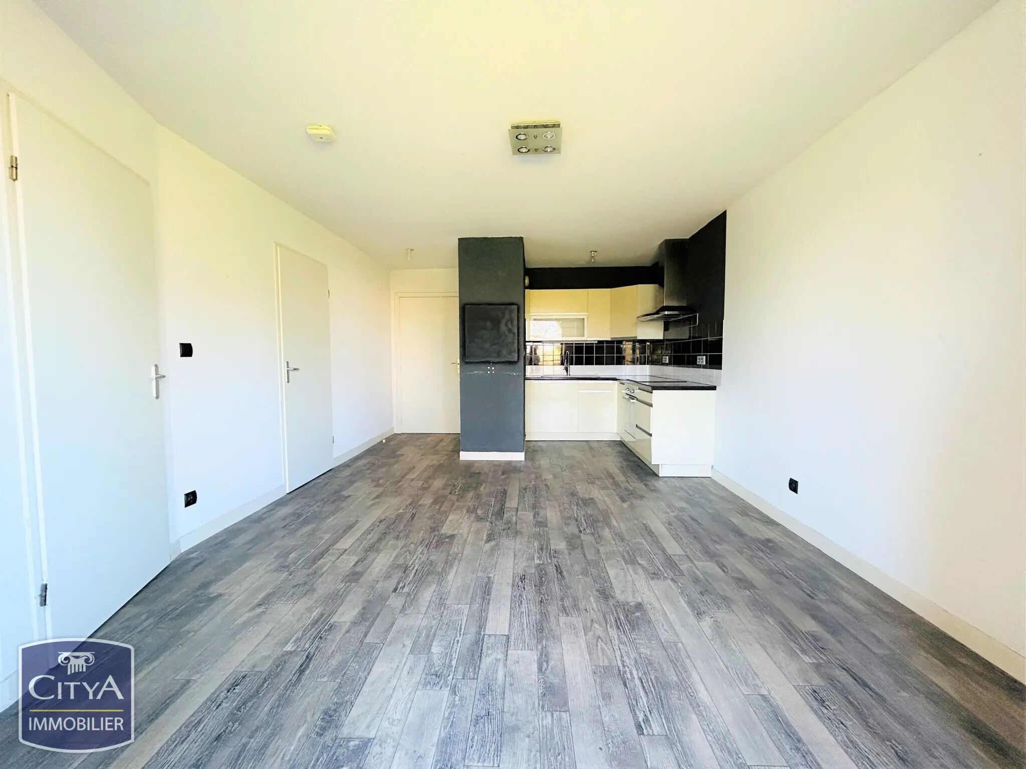 Photo 1 Appartement 2 pièces 35.81m²