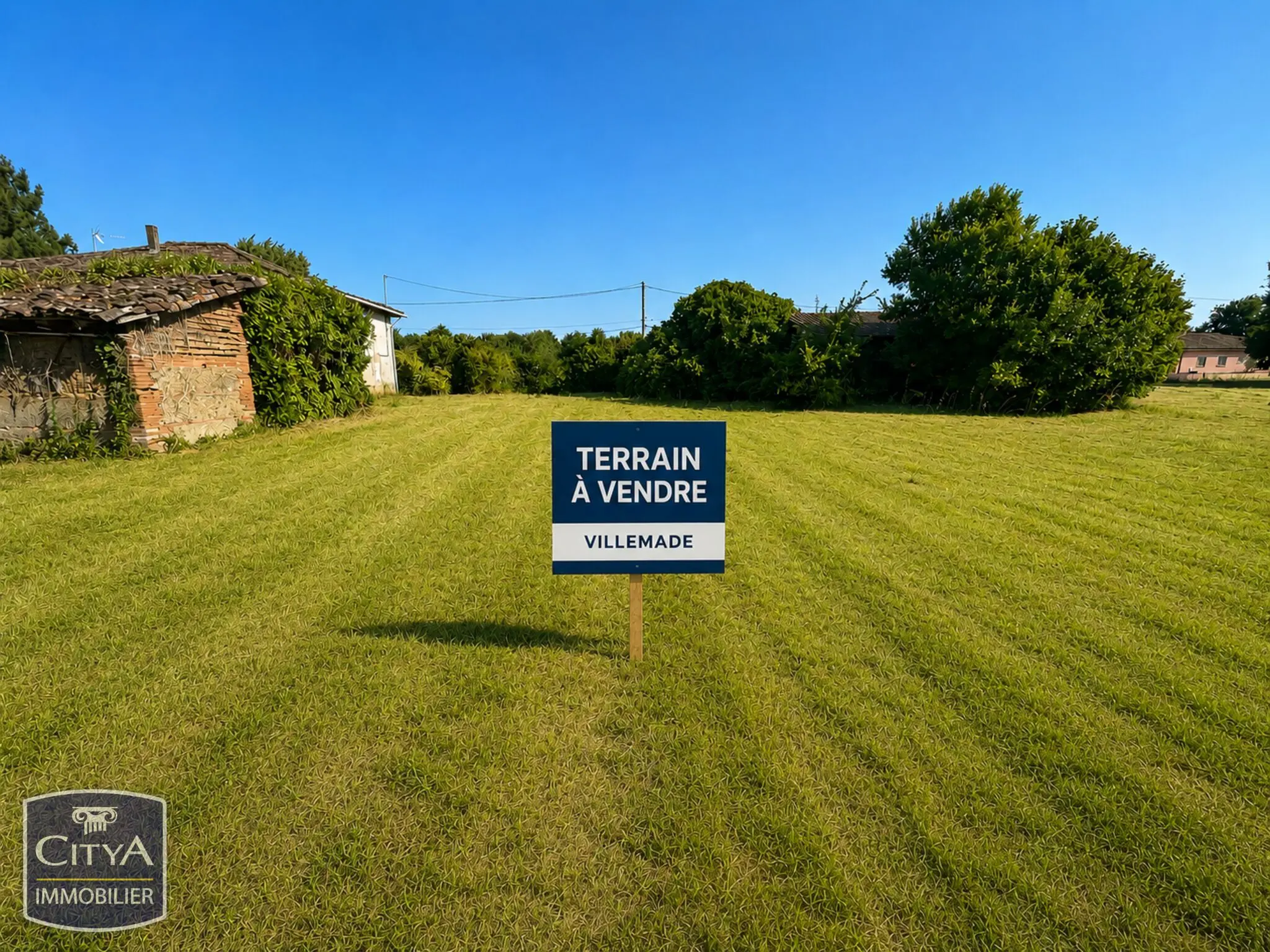 Photo 1 Terrain