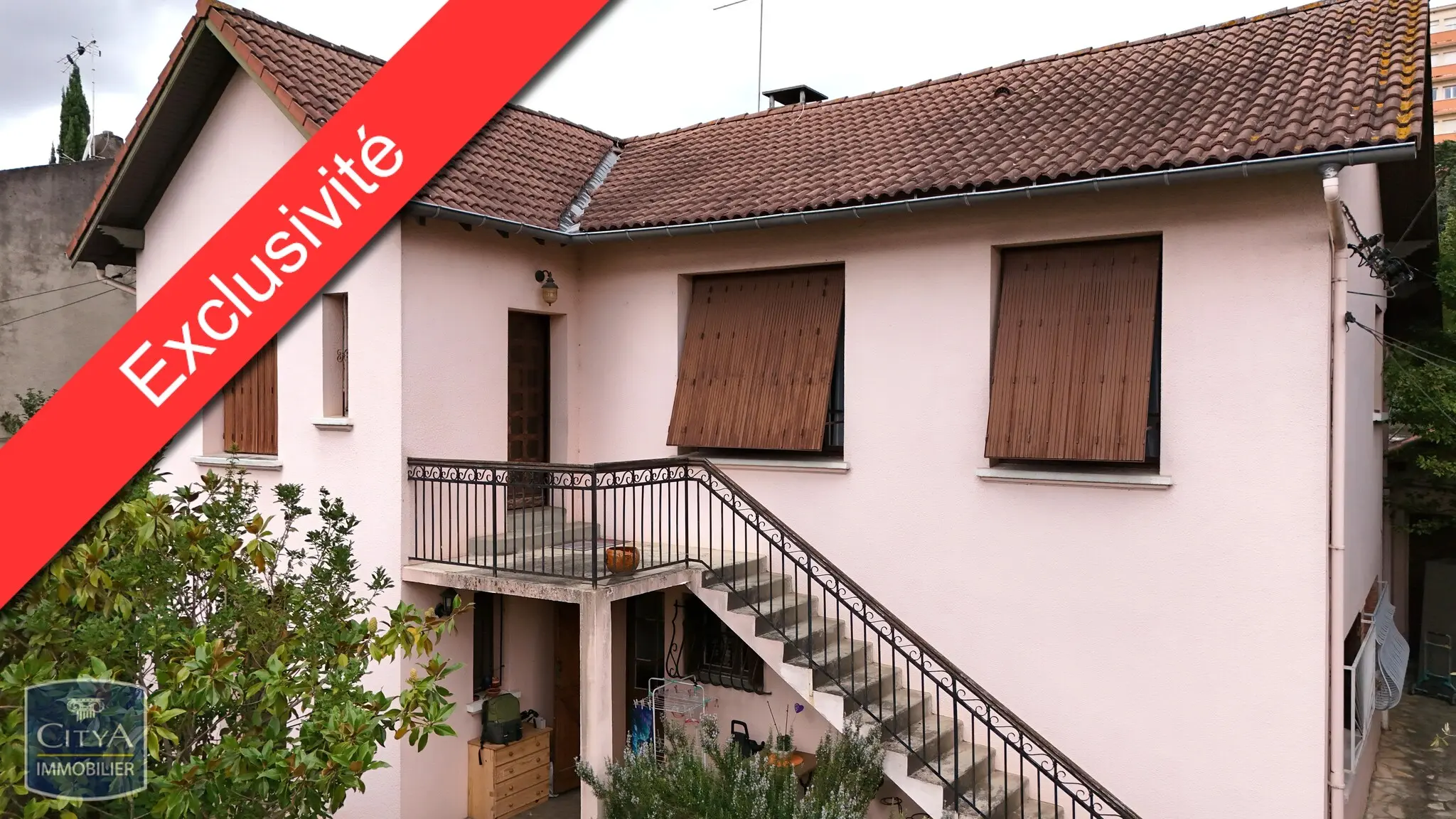 Photo 1 Maison 4 pièces 180m²