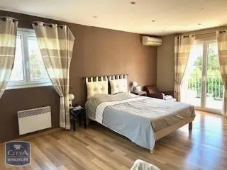 Photo 11 Maison 5 pièces 240m²