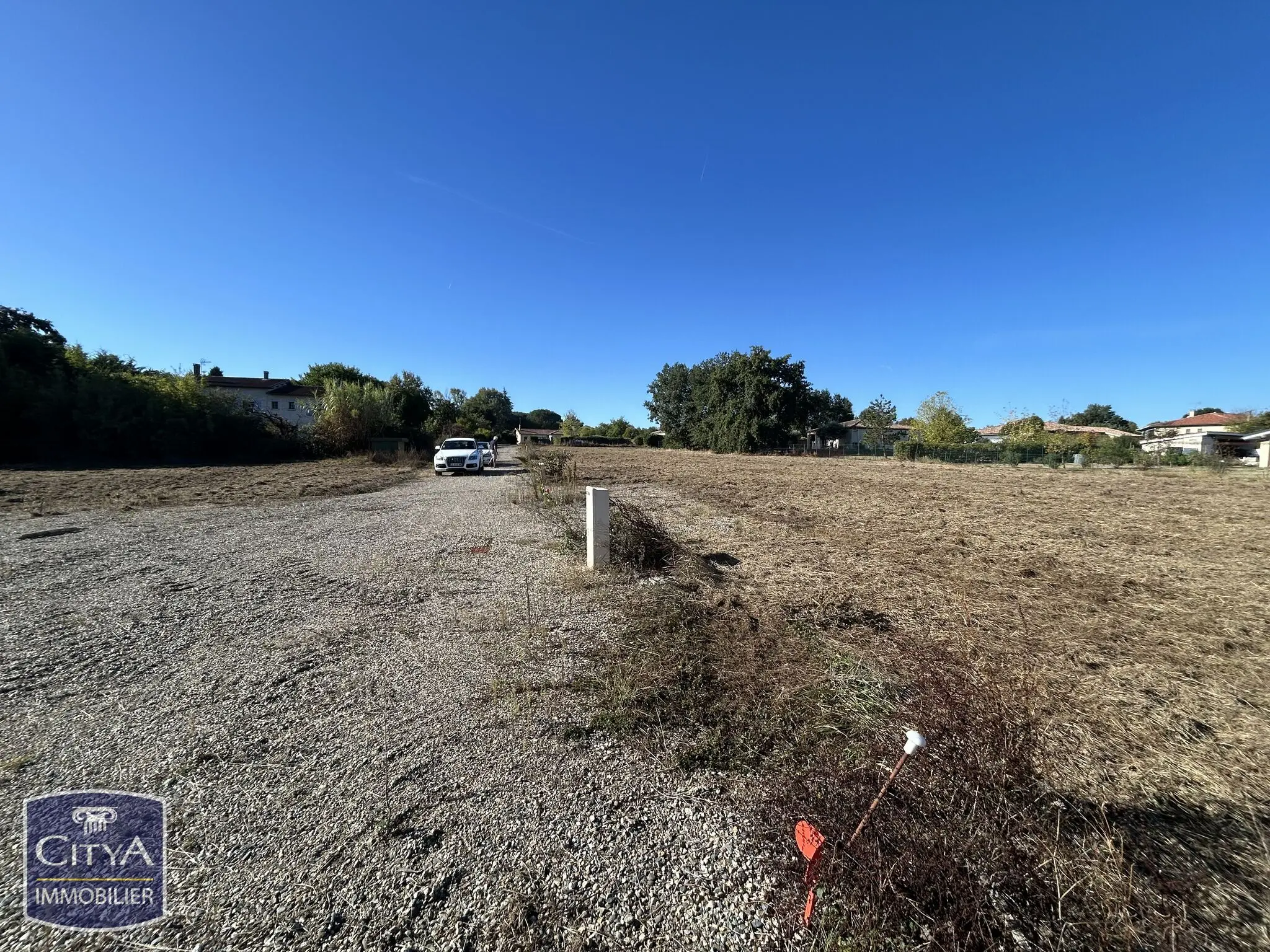 Photo 2 Terrain