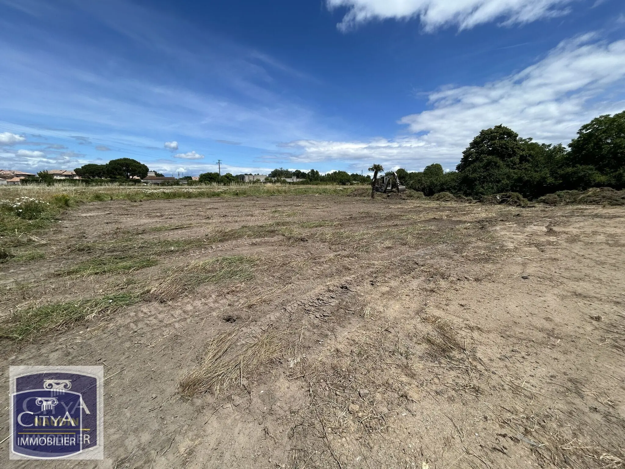 Photo 2 Terrain