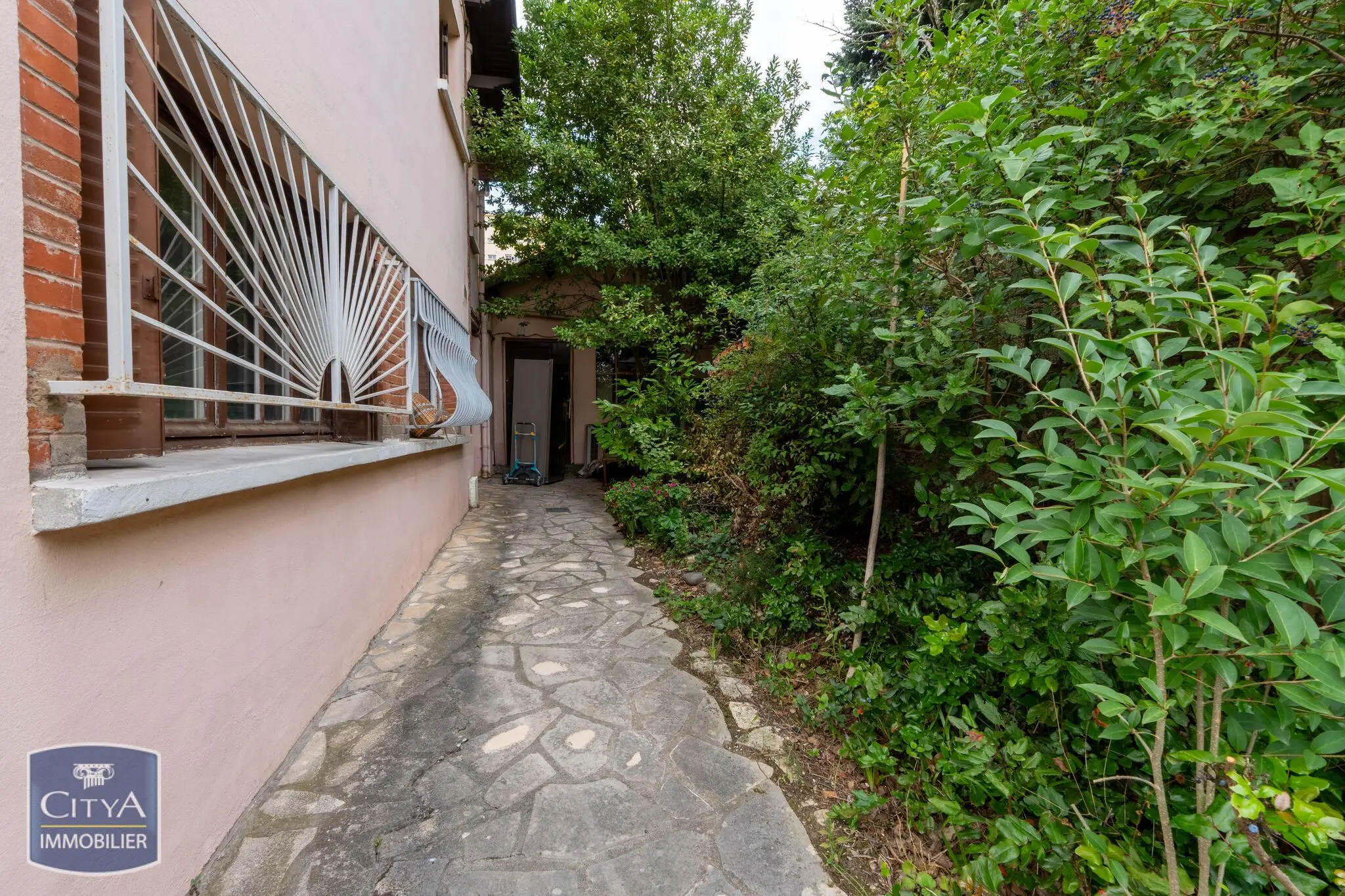 Photo 2 Maison 4 pièces 180m²