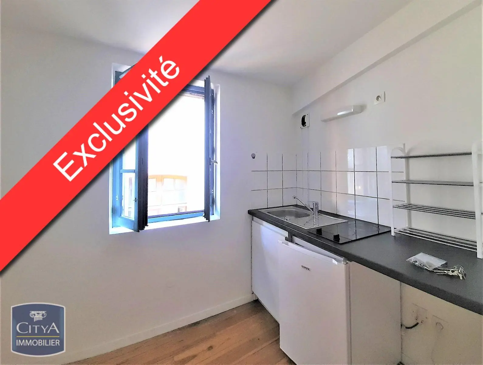Photo 1 Appartement 1 pièce 18.81m²