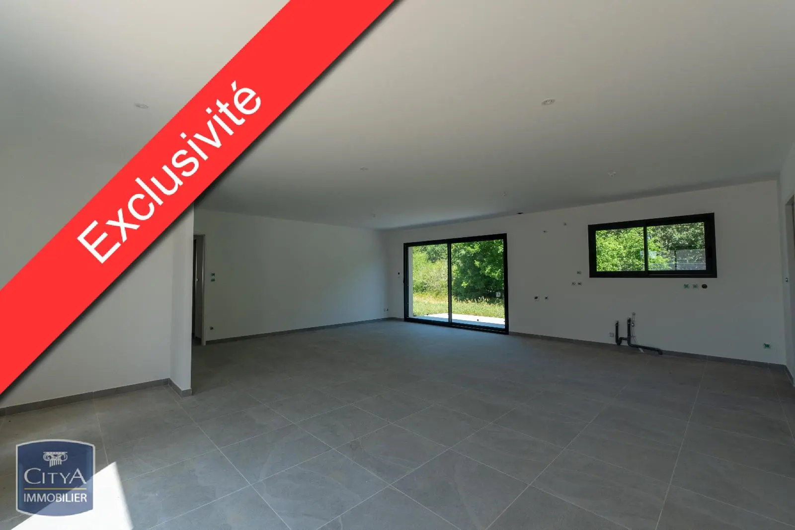 Photo 1 Maison 5 pièces 119.6m²