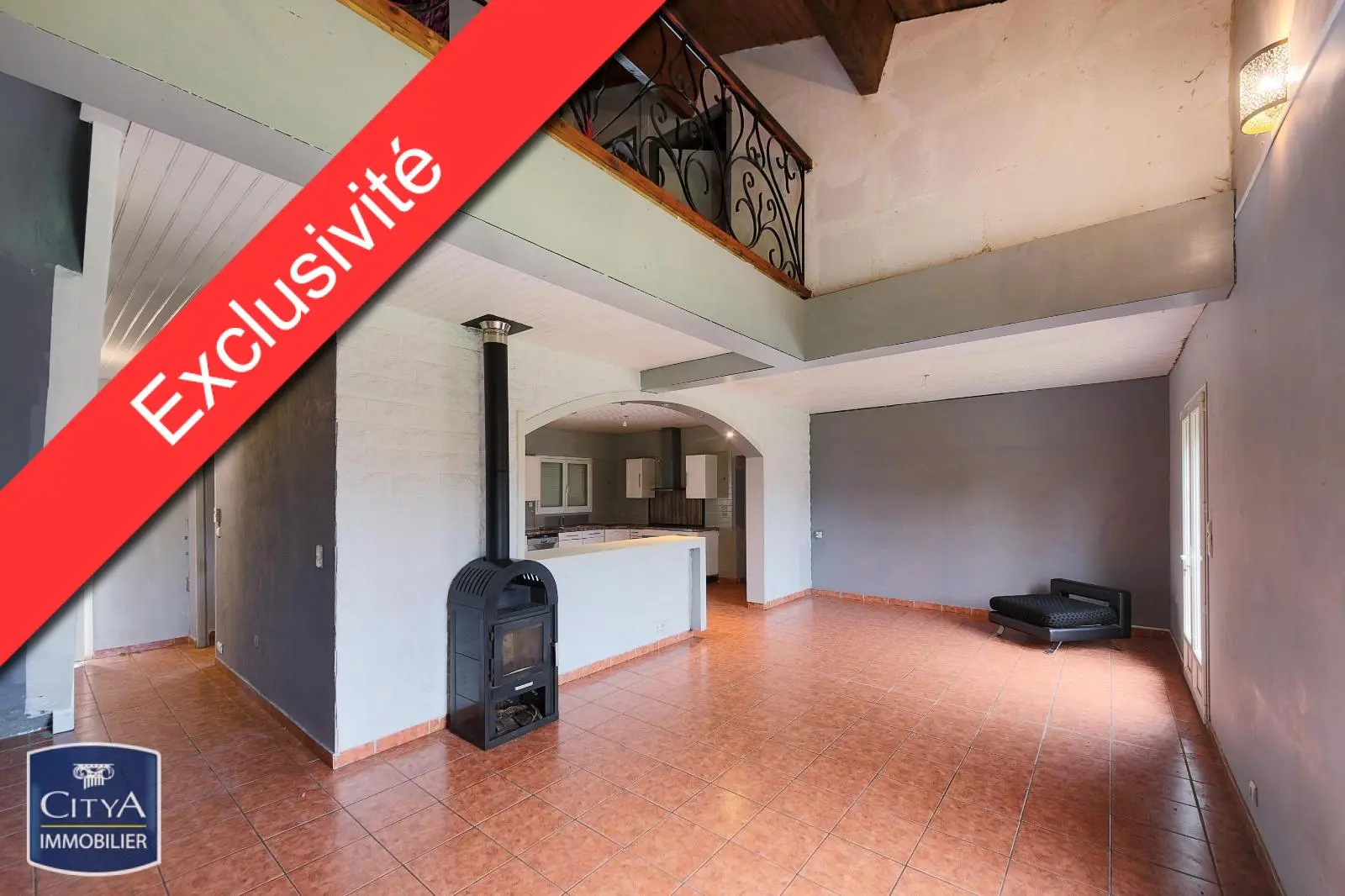 Photo 1 Maison 6 pièces 161.7m²