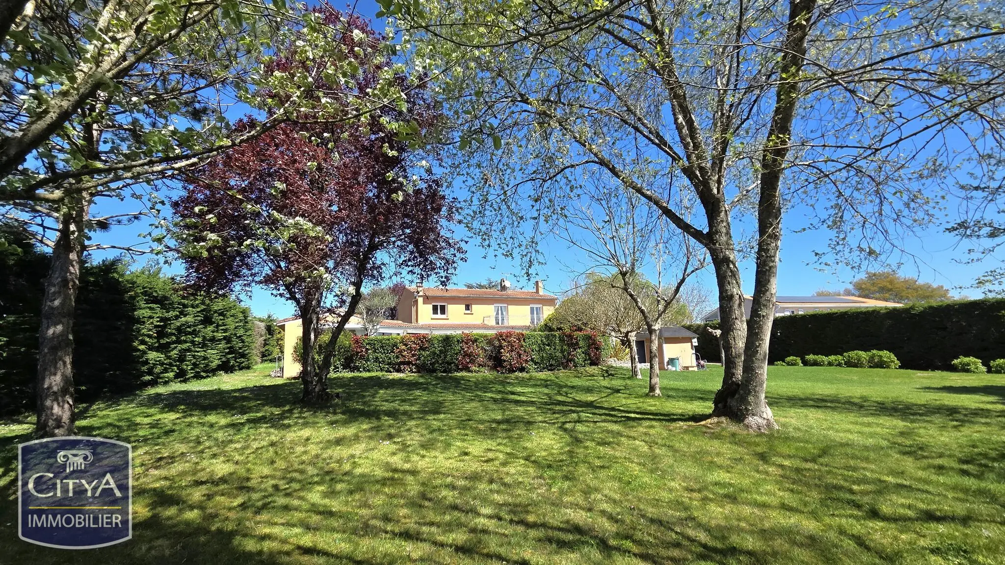 Photo 19 Maison 5 pièces 240m²