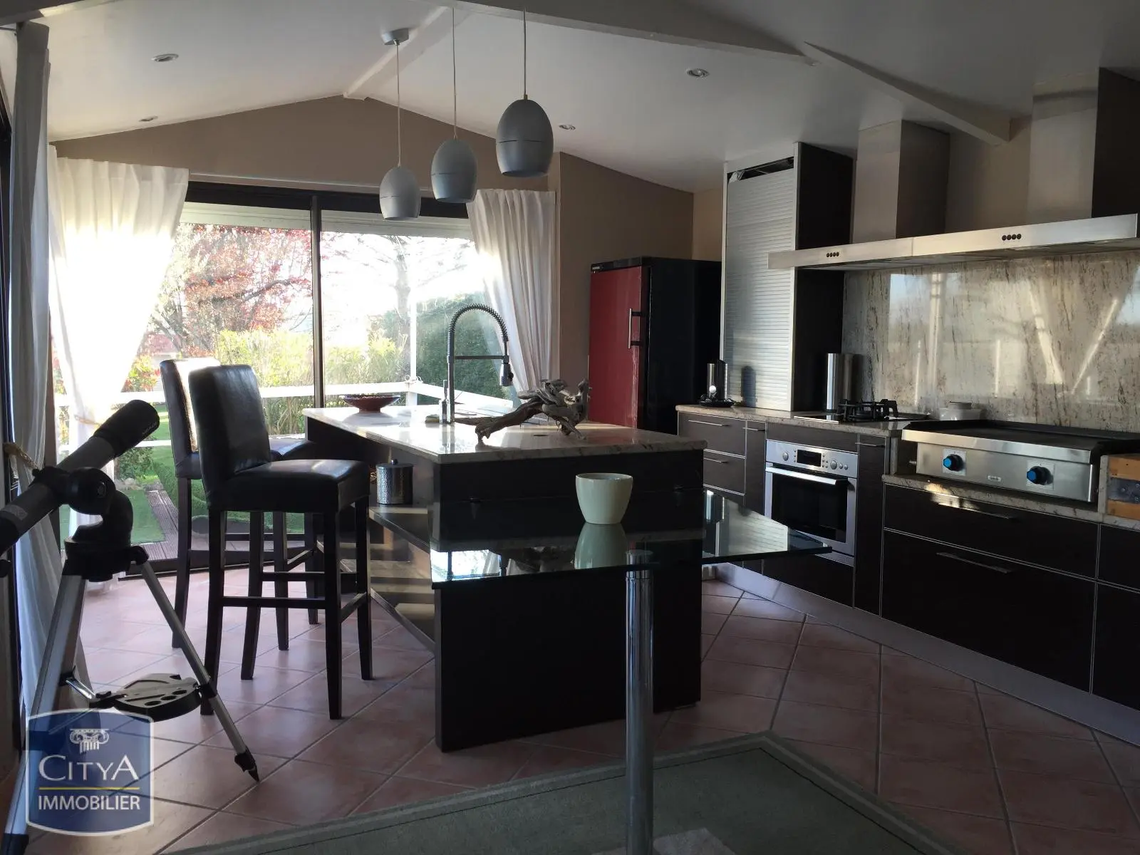 Photo 2 Maison 240m²