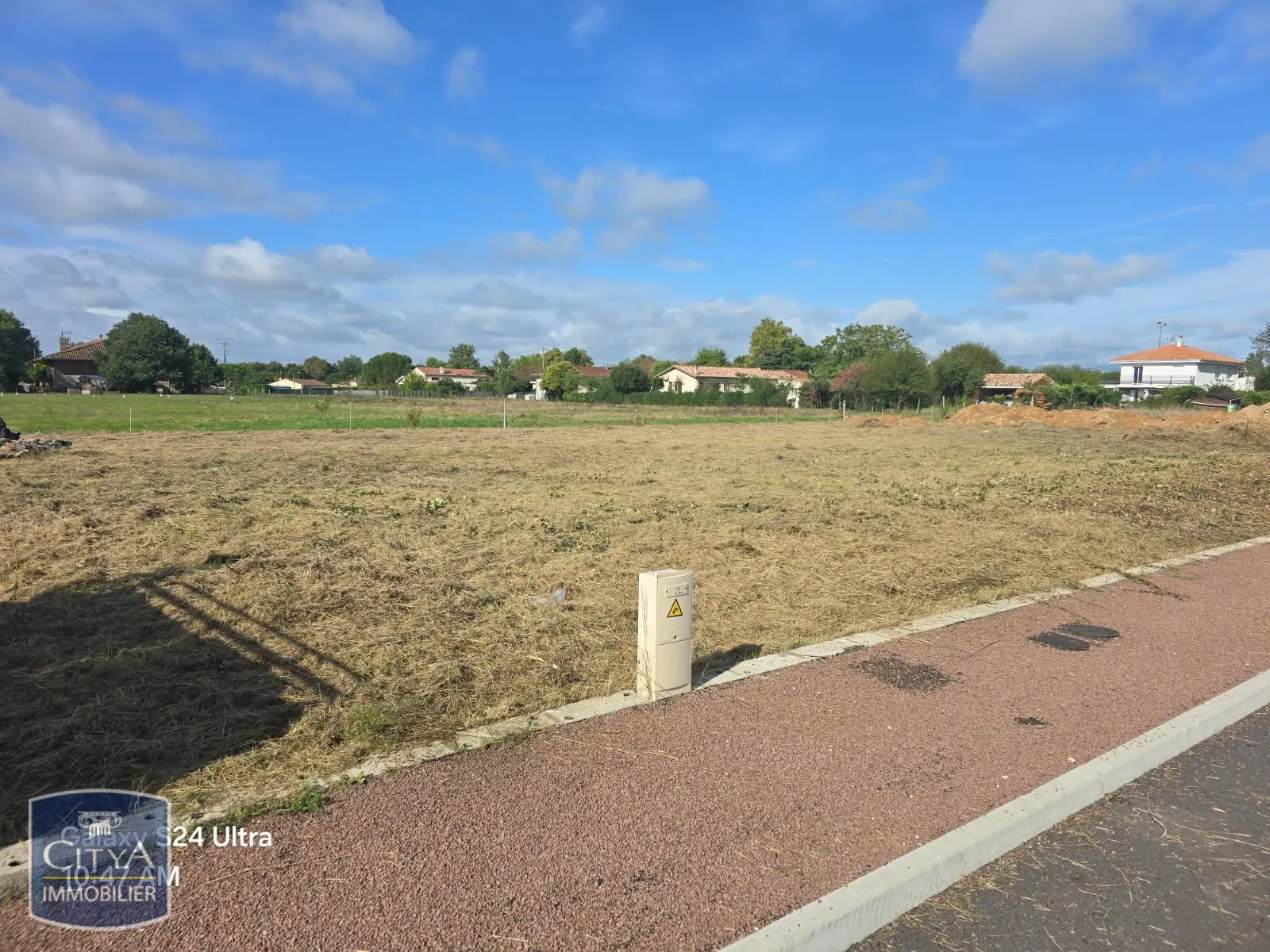 Photo 2 Terrain 686m²