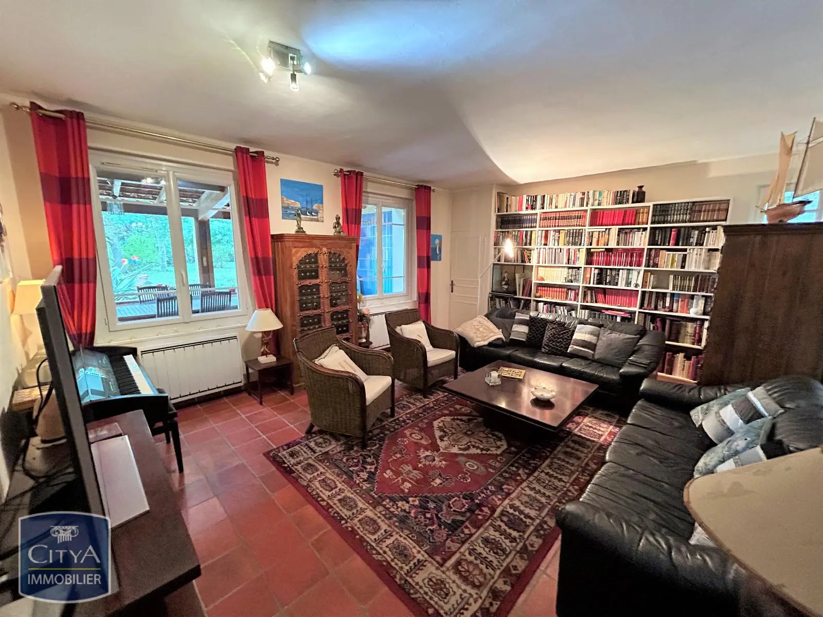 Photo 5 Maison 8 pièces 250.6m²