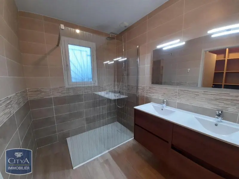 Photo 3 Maison 6 pièces 139.47m²