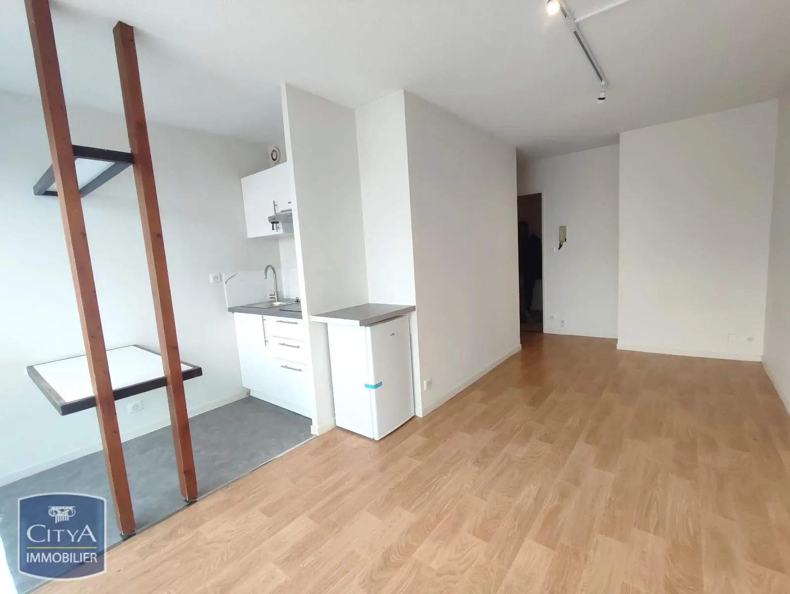 Photo 2 Appartement 1 pièce 21.21m²