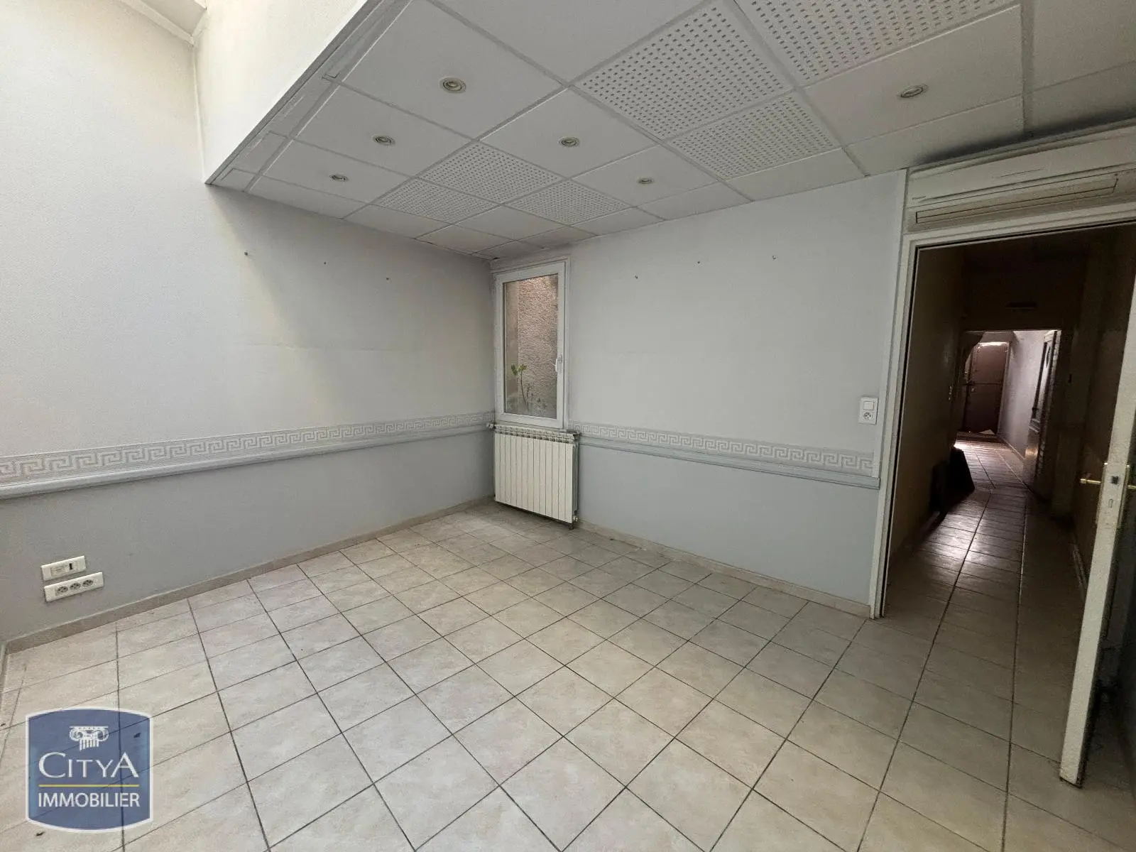 Photo 6 Local Professionnel 145m²