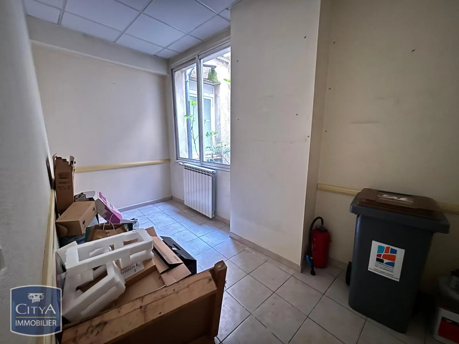Photo 11 Local Professionnel 145m²