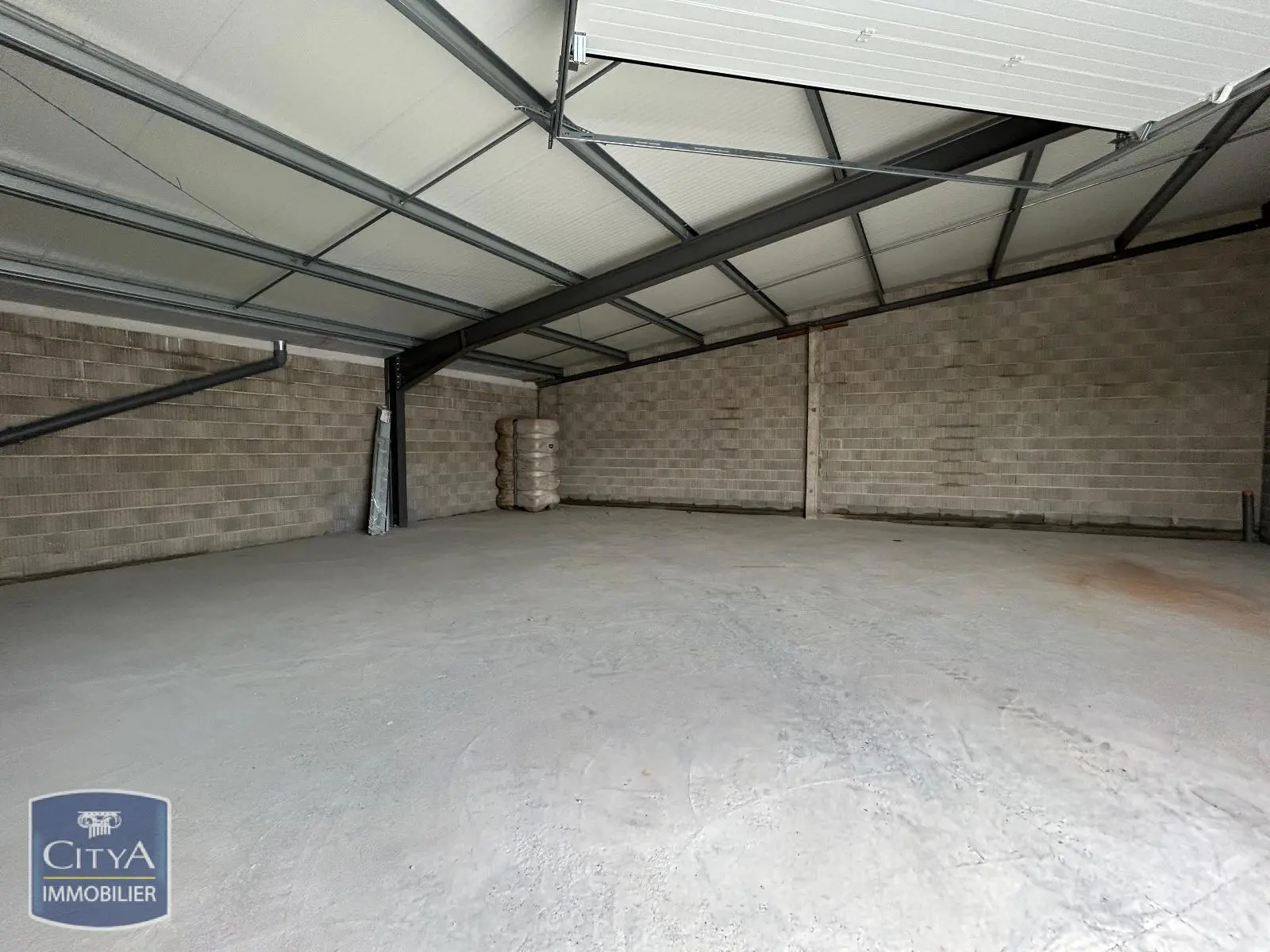 Photo 3 Local Commercial 122m²