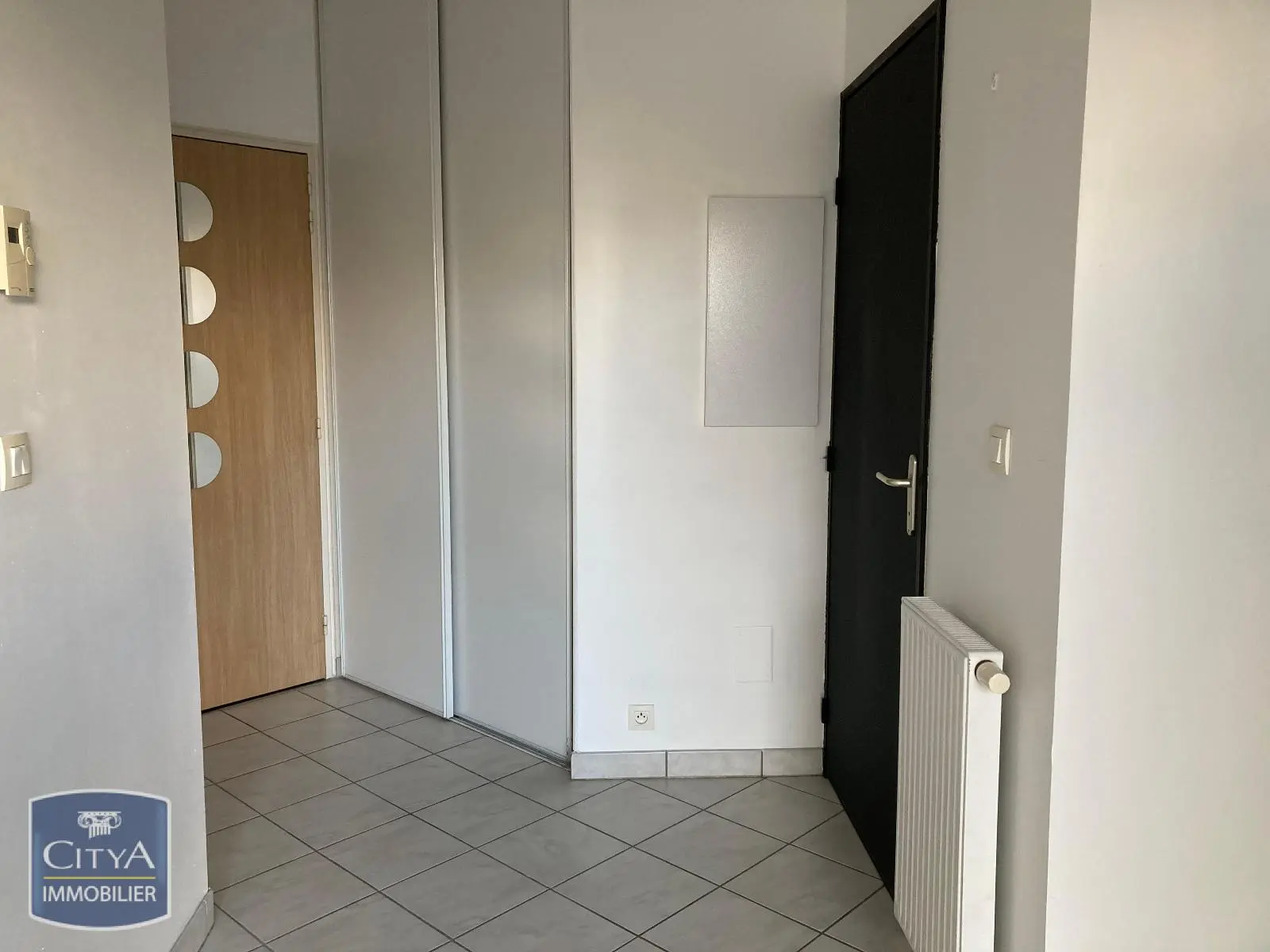 Photo 2 Appartement 1 pièce 30.1m²