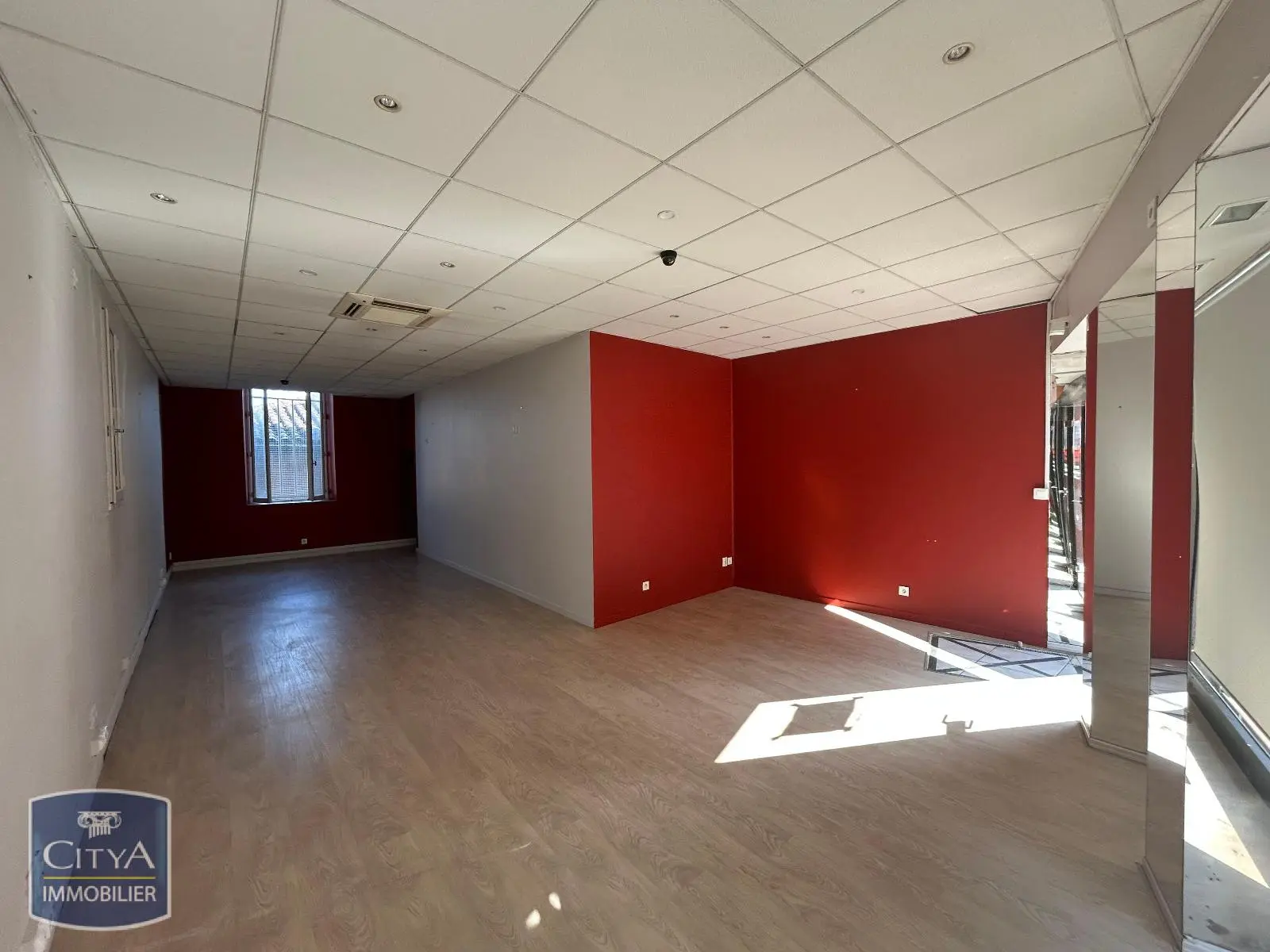 Photo 1 Local Commercial 53m²
