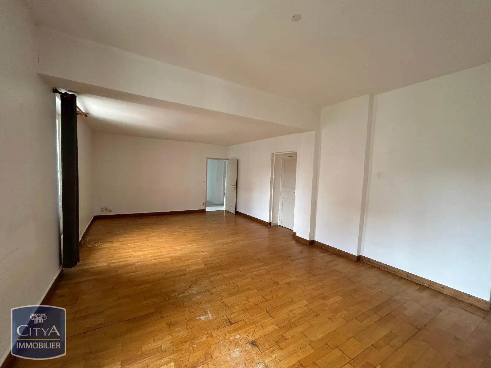 Photo 3 Appartement 4 pièces 107.3m²
