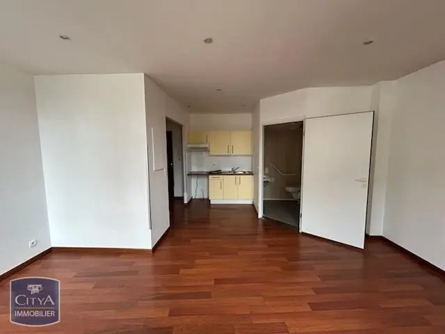 Photo 1 Appartement 1 pièce 35.09m²