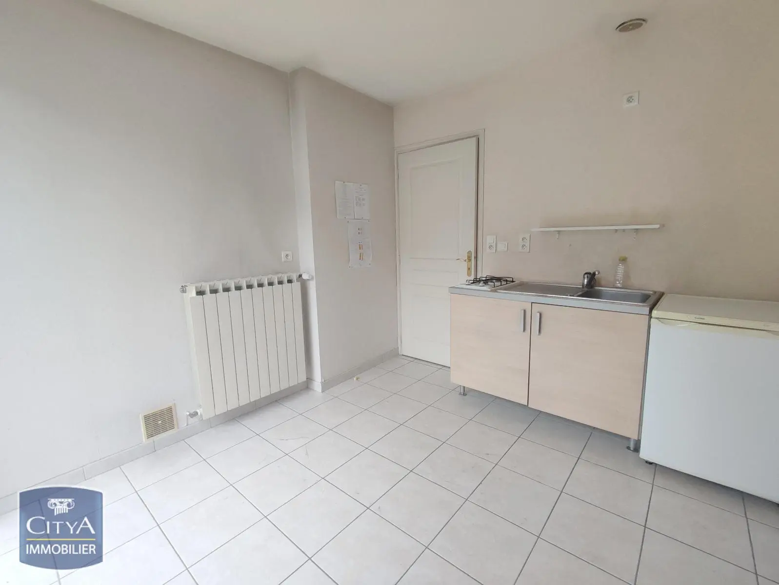 Photo 9 Local Professionnel 145m²