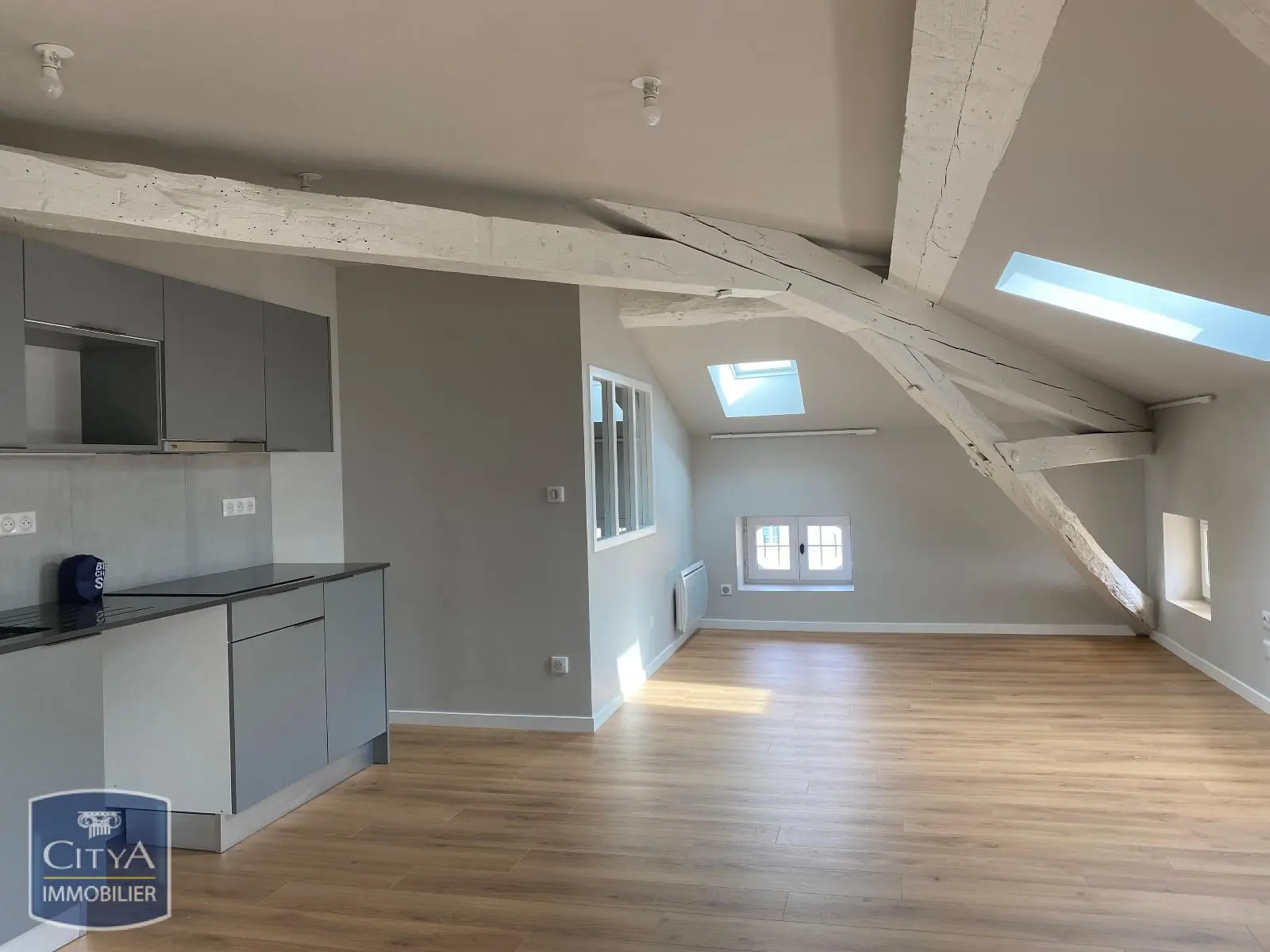 Photo 1 Appartement 4 pièces 76.84m²