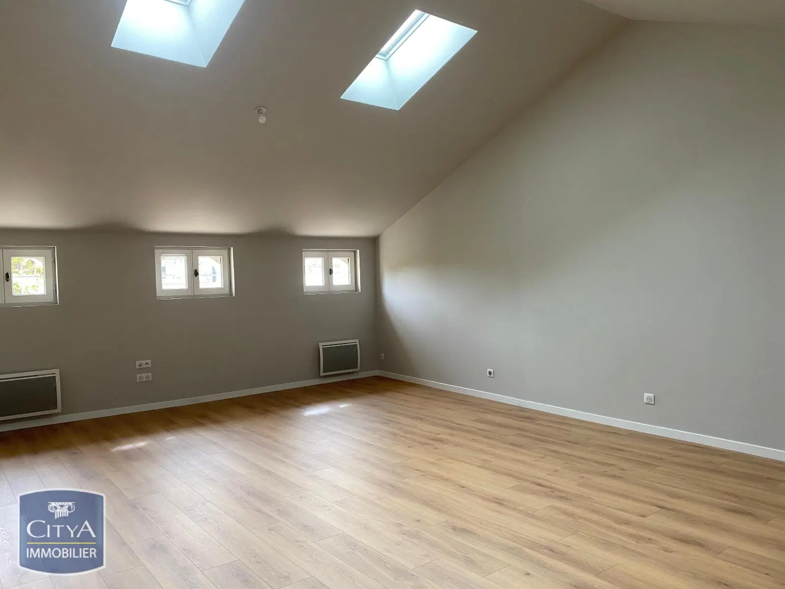 Photo 2 Appartement 2 pièces 59.71m²