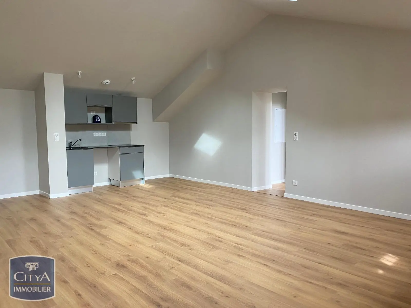 Photo 1 Appartement 2 pièces 59.71m²