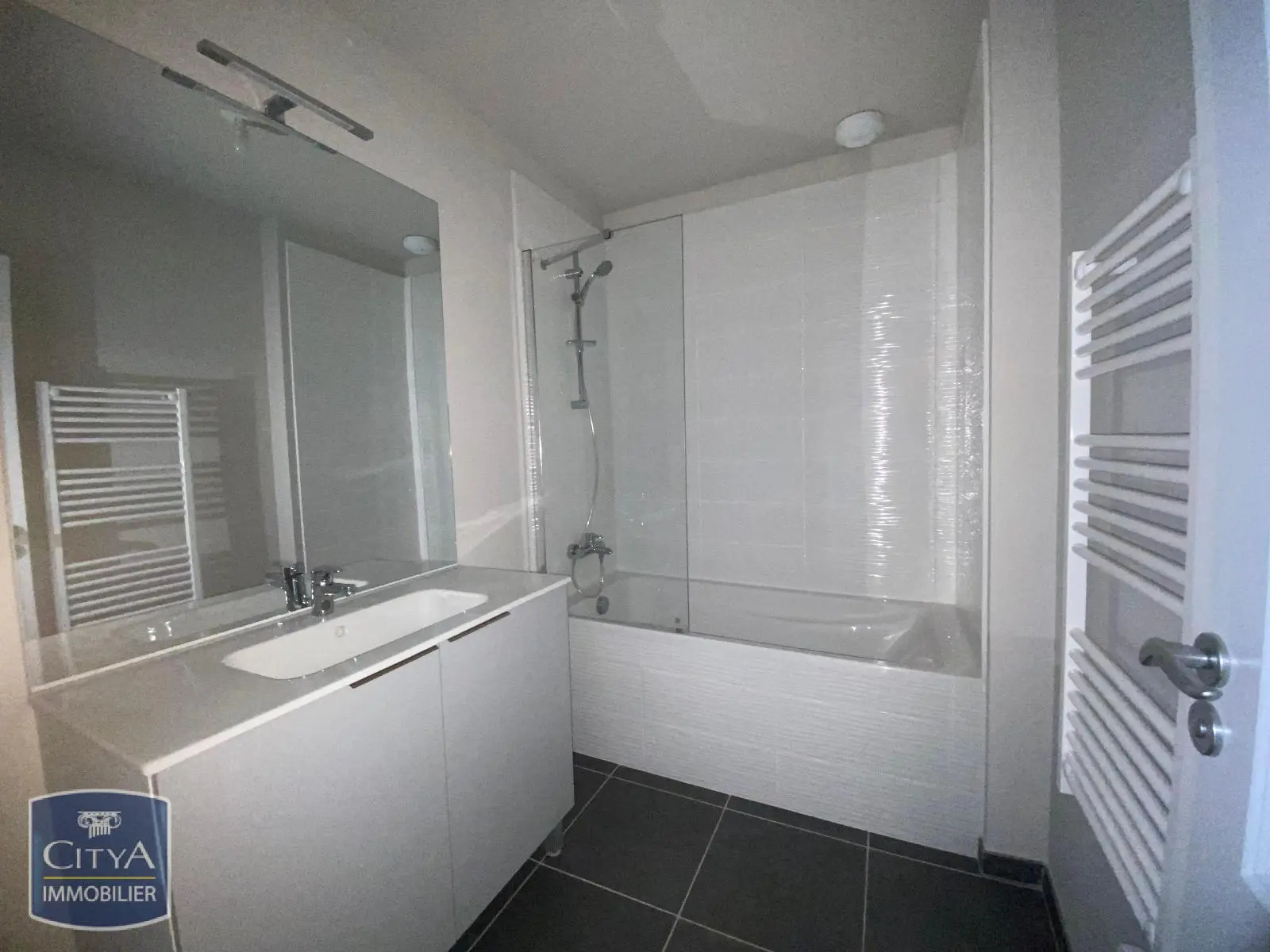 Photo 3 Appartement 4 pièces 87.23m²