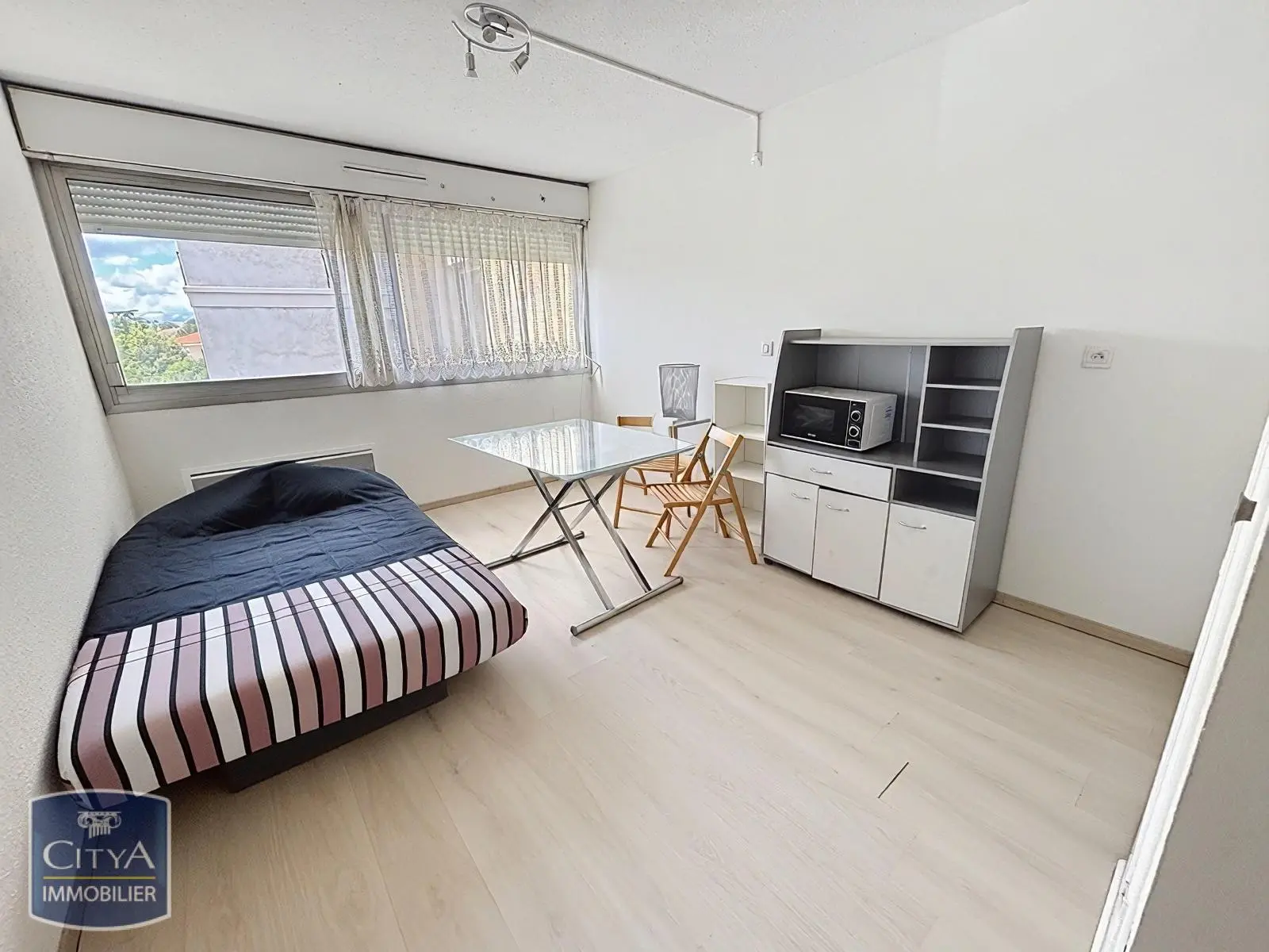 Photo 1 Appartement 1 pièce 20m²