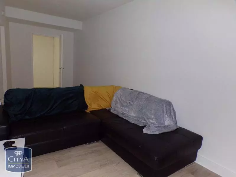 Illustration pour Appartement 3 pièces 77.31m² Photo Appartement 3 pièces 77.31m²