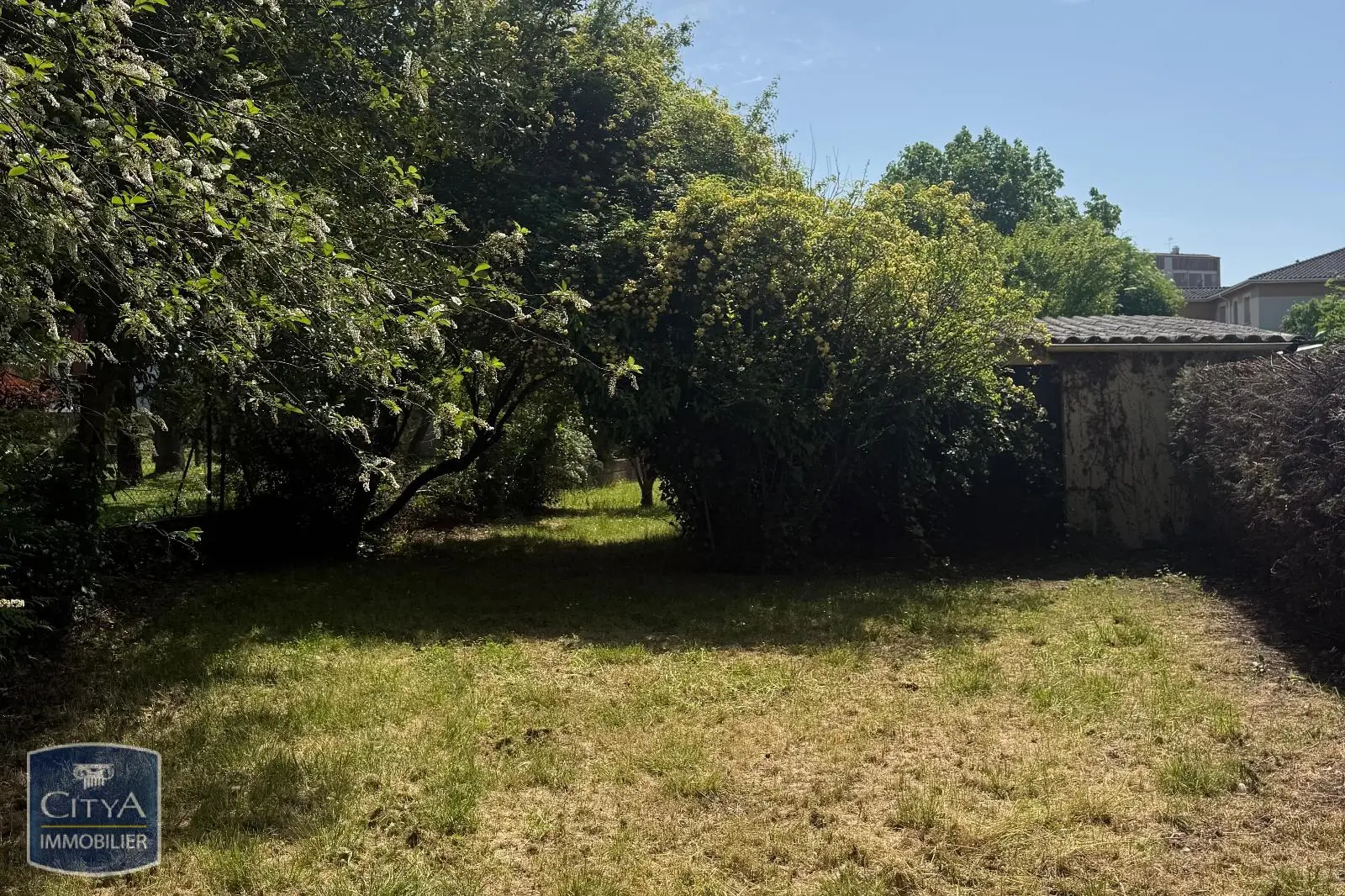 Photo 2 Terrain 649m²