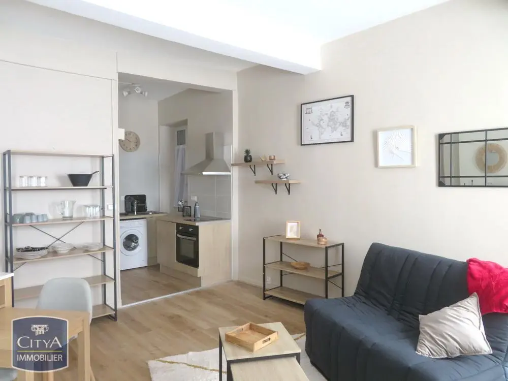 Photo 1 Appartement 1 pièce 28.84m²