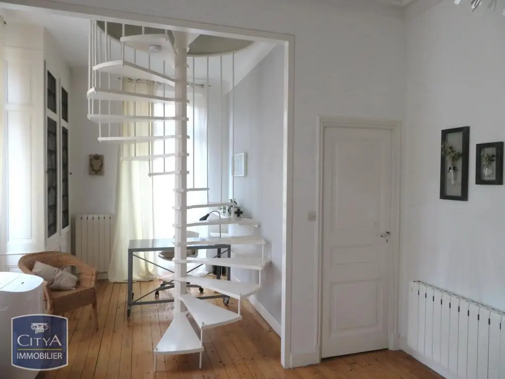 Photo 10 Appartement 5 pièces 143.7m²