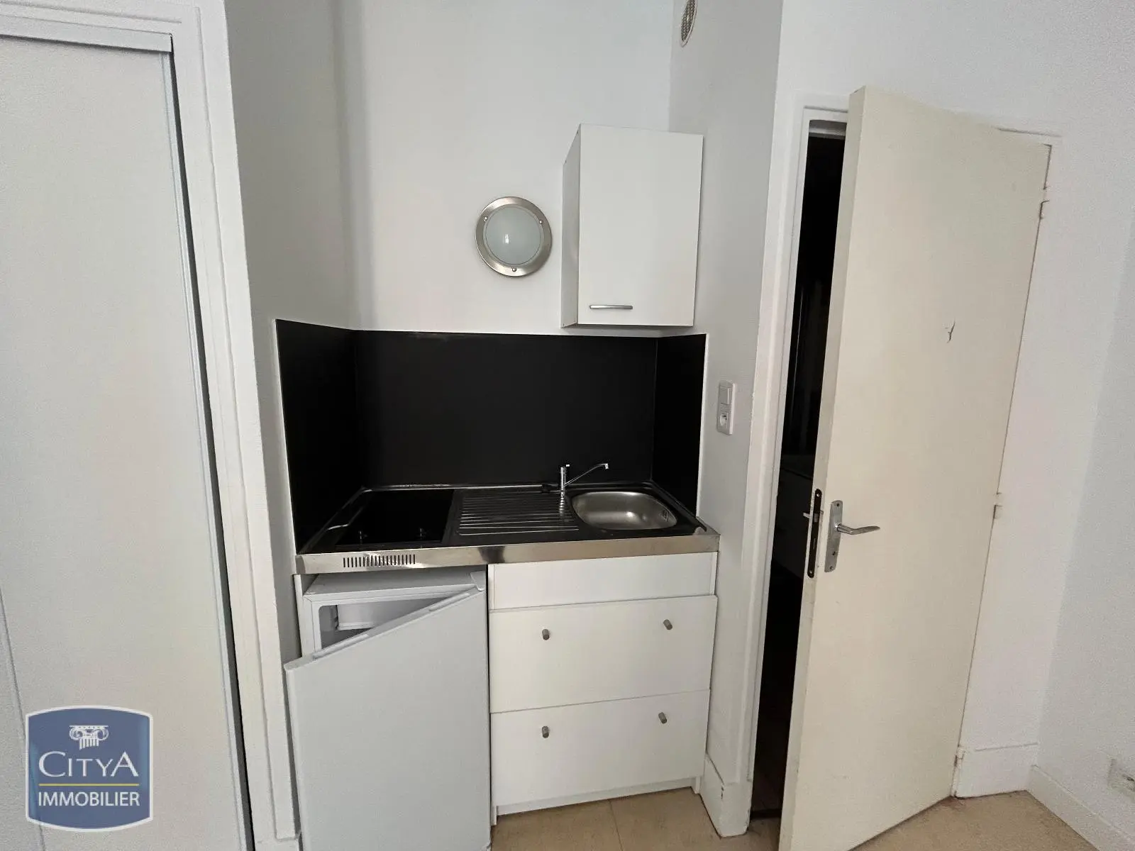 Photo 3 Appartement 1 pièce 16.46m²