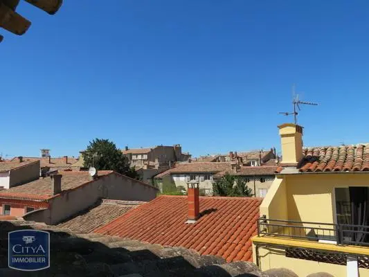 LOCATION DERNIER ETAGE