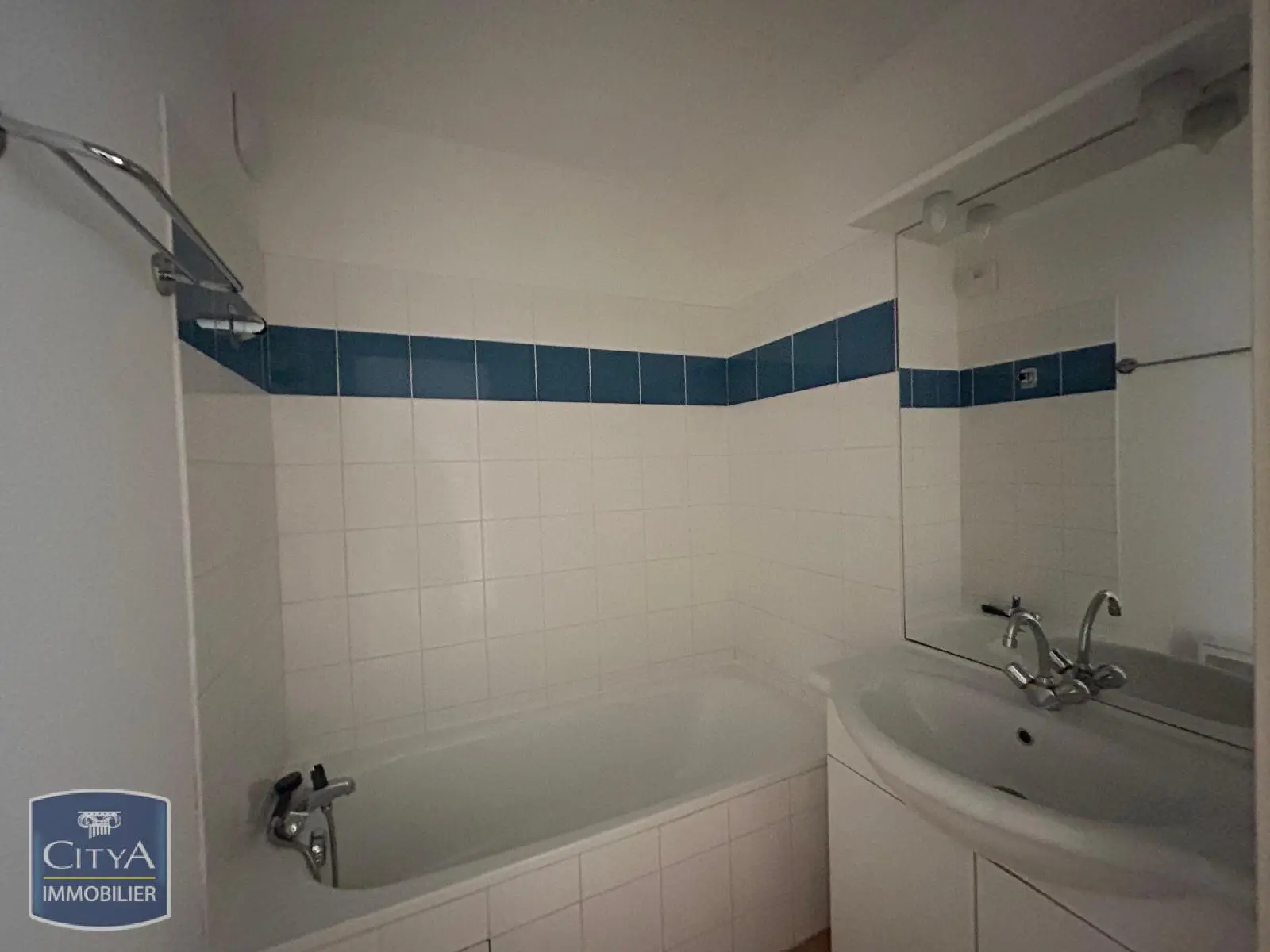 LOCATION APPARTEMENT BAIGNOIRE