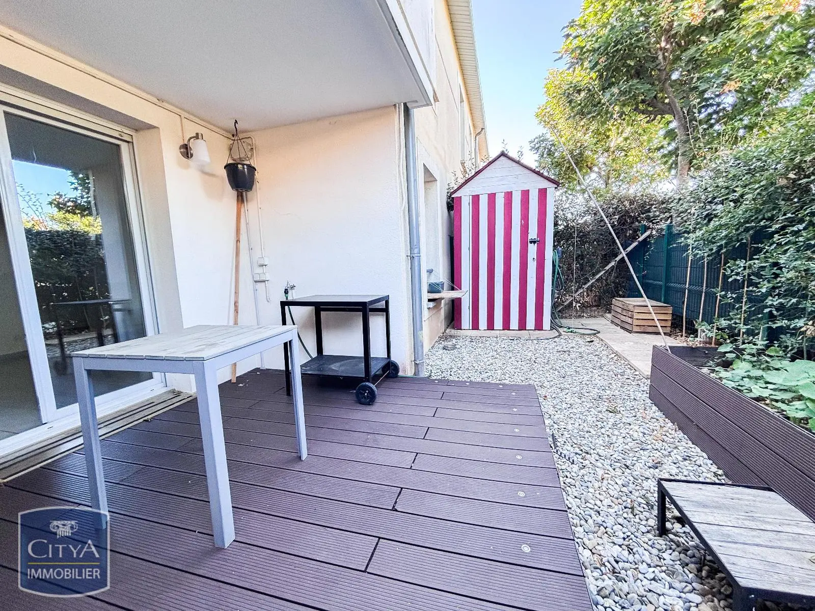REZ DE JARDIN LOCATION