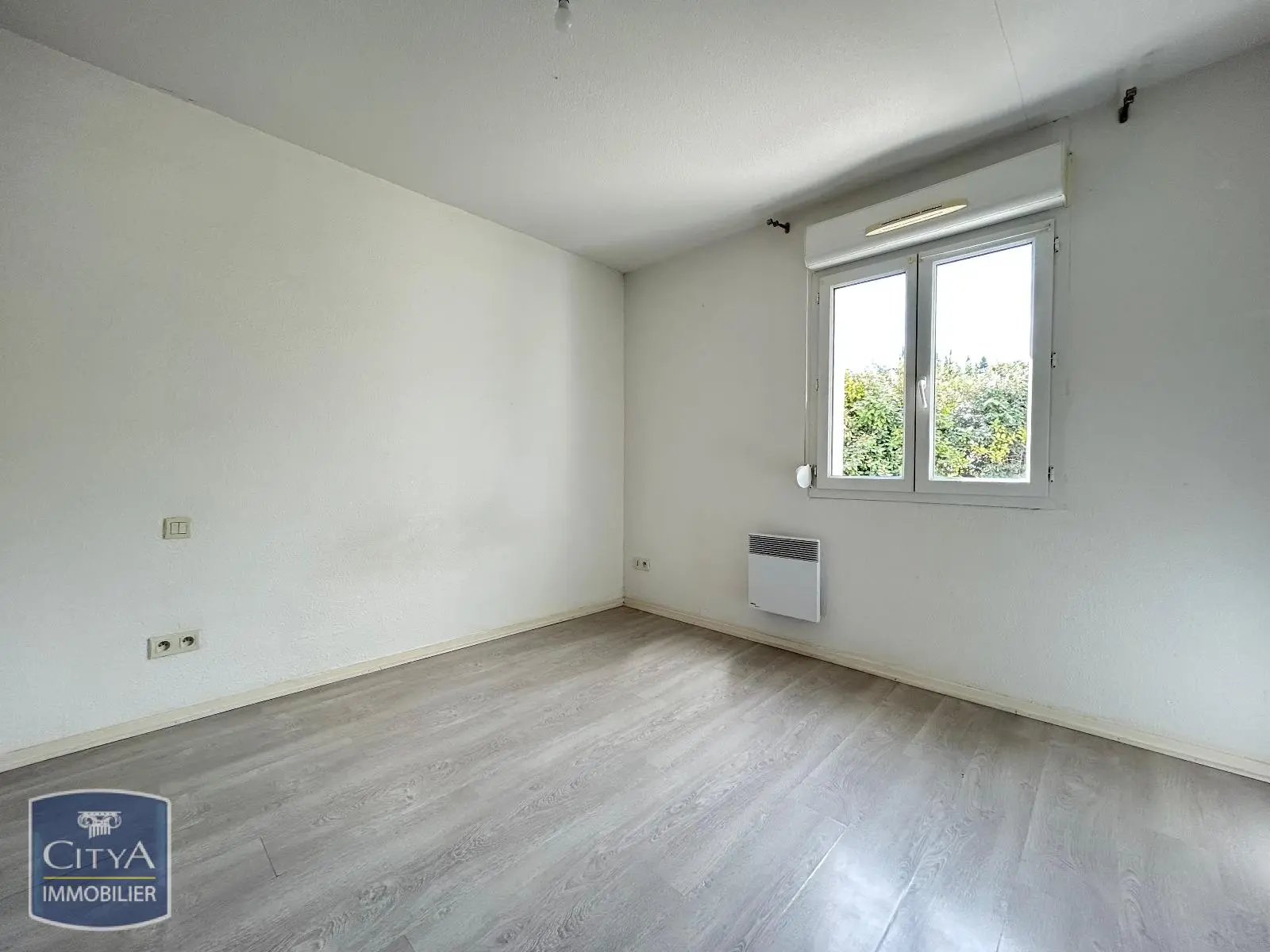 LOCATION AVEC JARDIN