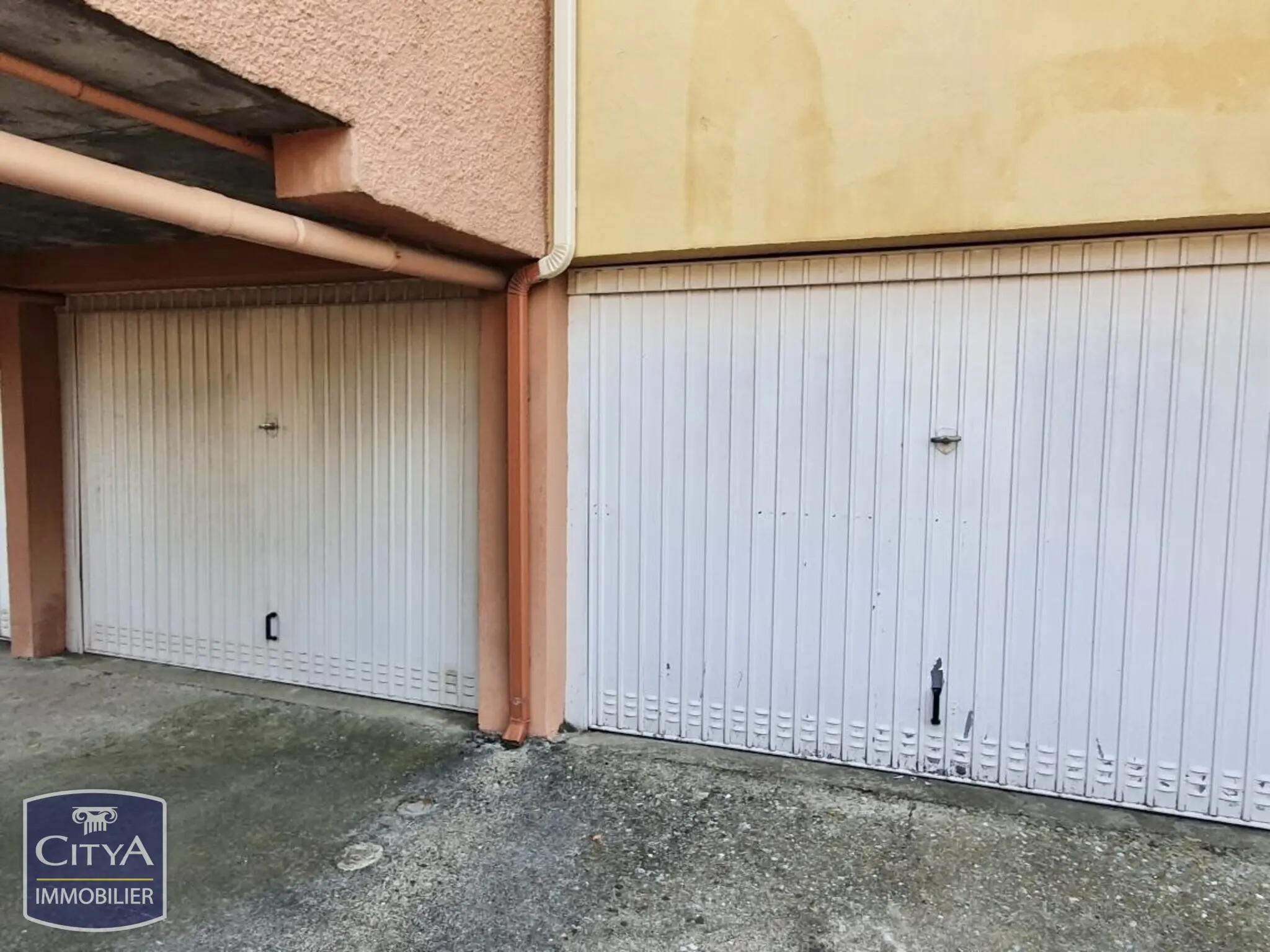 Photo 1 Parking 17m²