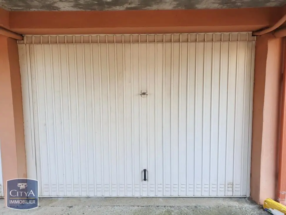 Photo 3 Parking 18m²