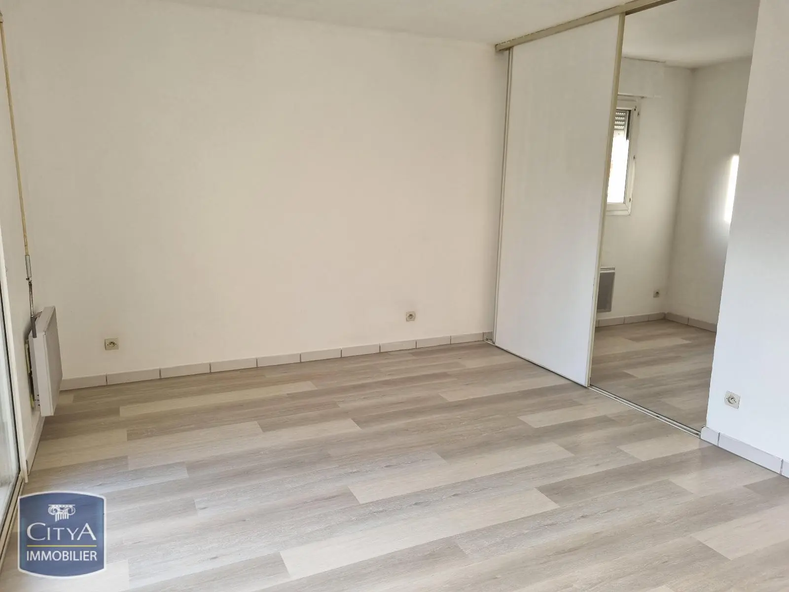 Photo 2 Appartement 1 pièce 32.6m²