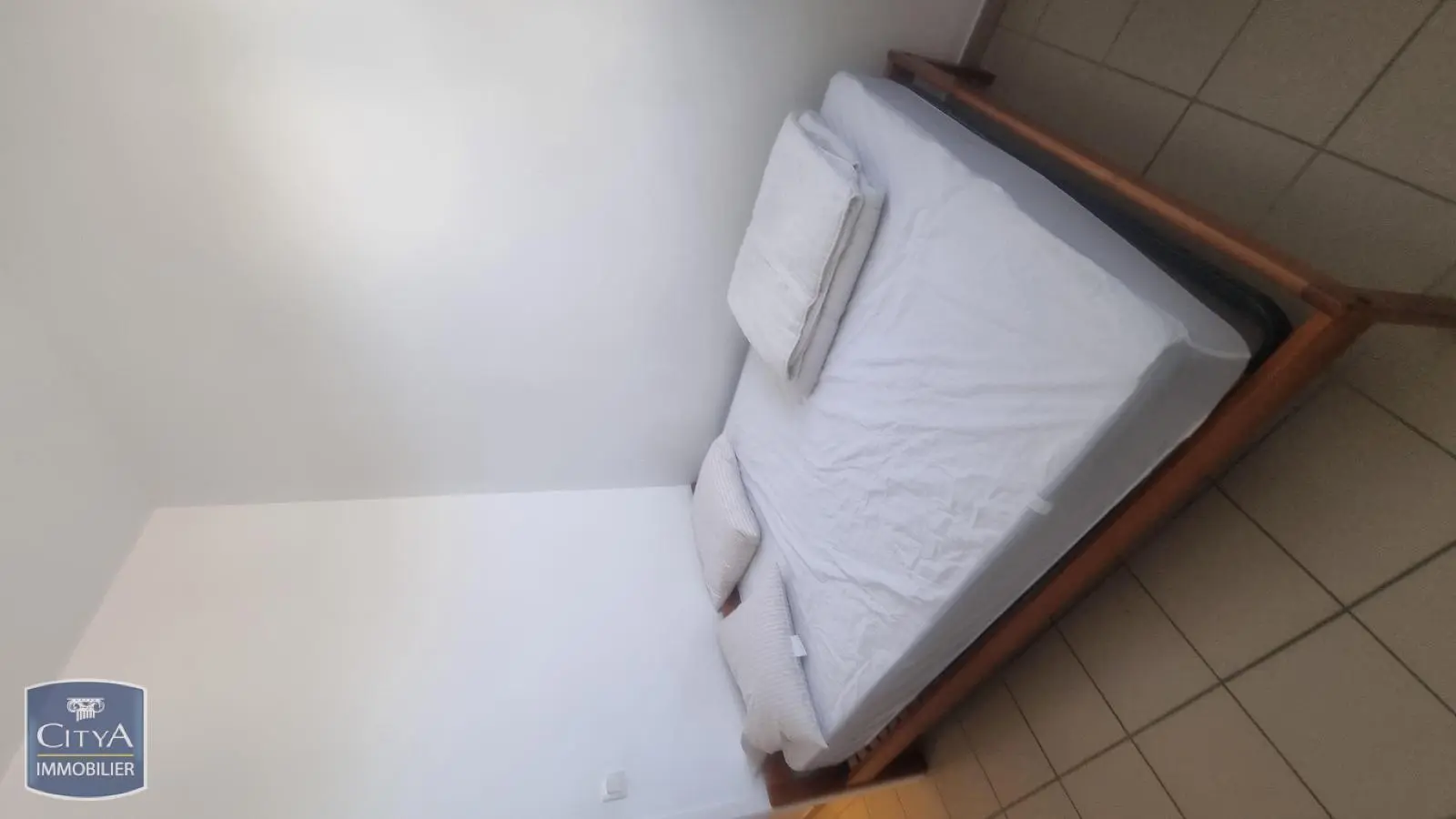 Photo 2 Appartement 1 pièce 33m²