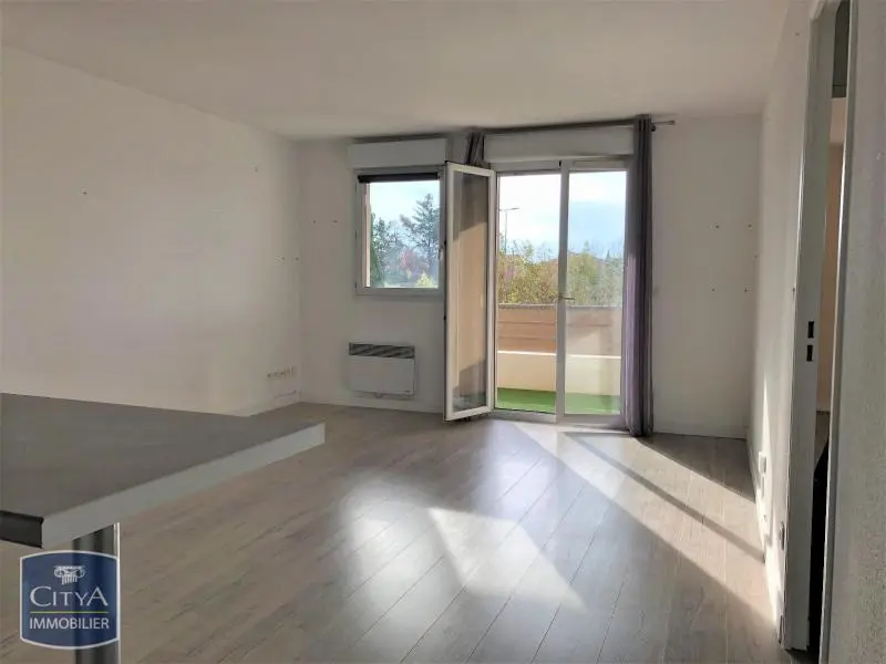 Photo 1 Appartement 3 pièces 53.12m²