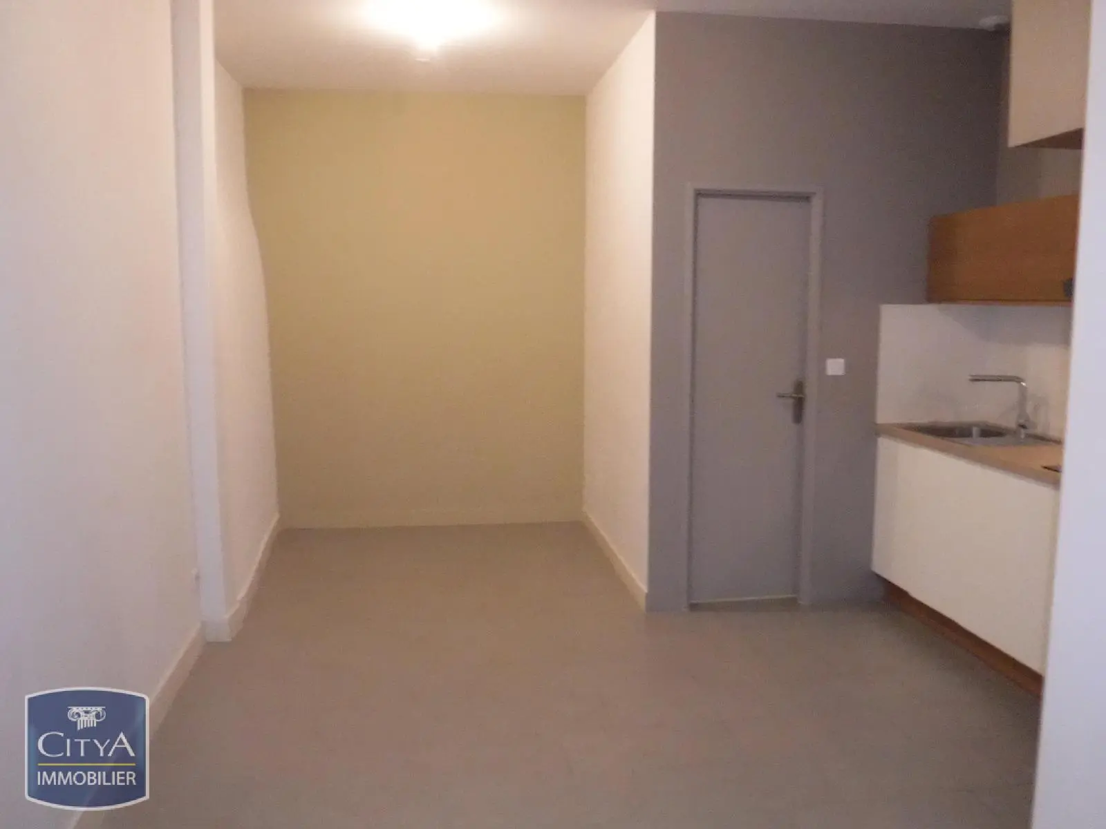 Photo 3 Appartement 1 pièce 20.5m²