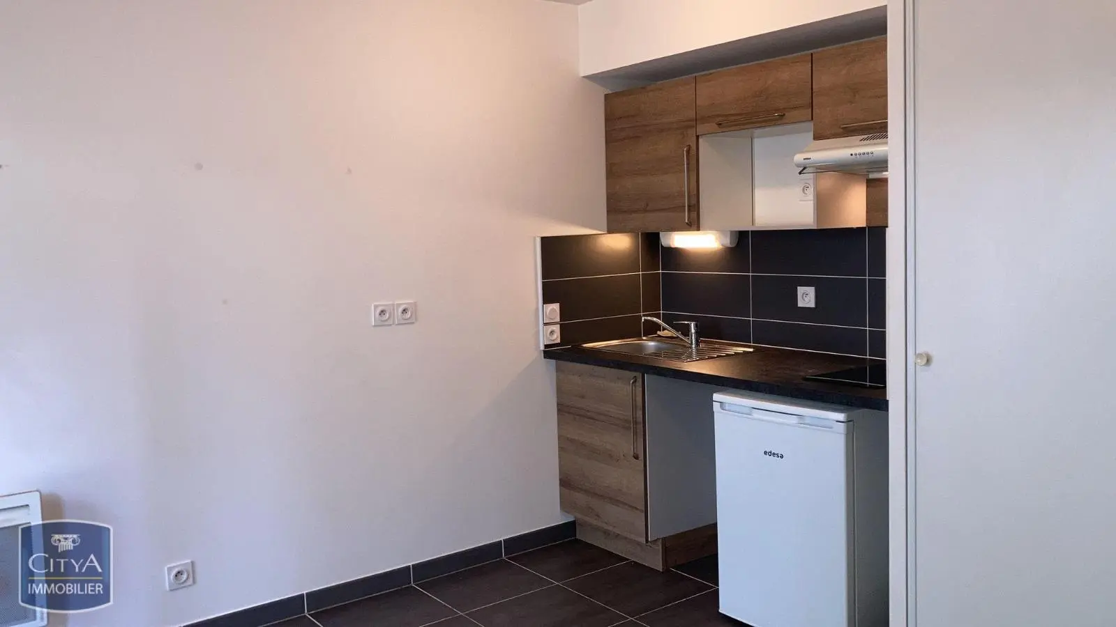 Photo 1 Appartement 1 pièce 25.29m²