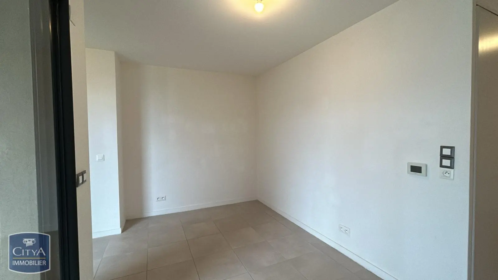 Photo 3 Appartement 1 pièce 27.95m²