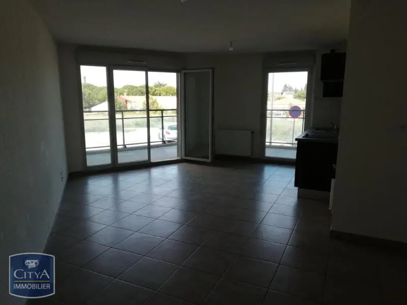 Photo 2 Appartement 1 pièce 32.65m²
