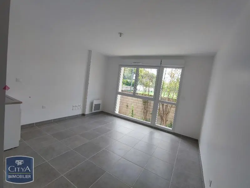 Photo 2 Appartement 1 pièce 25.29m²
