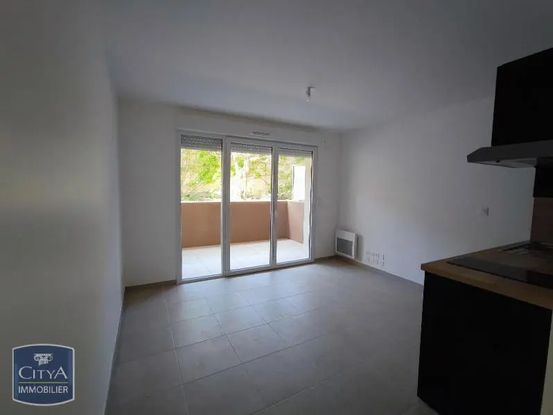 Photo 2 Appartement 1 pièce 23.46m²